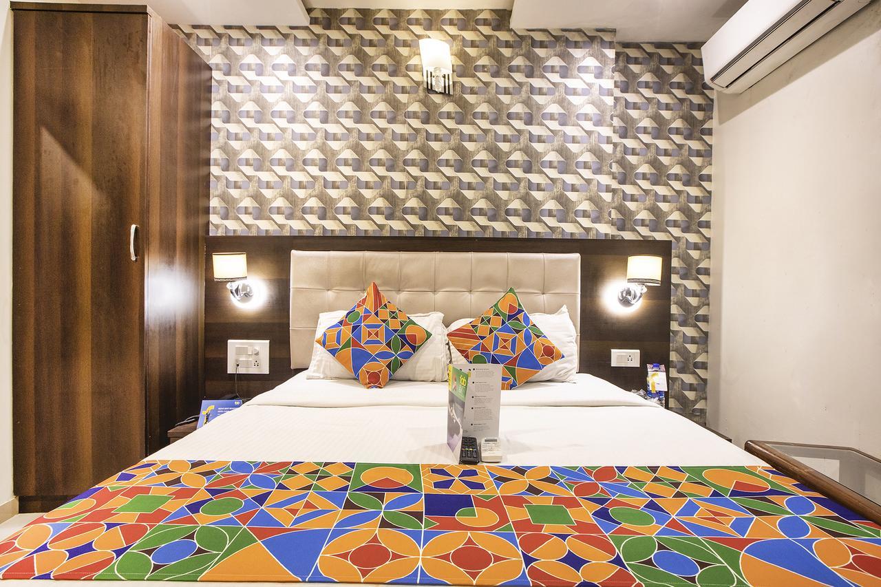 Hygienic Hotel Liberty Plaza Мумбаи Экстерьер фото