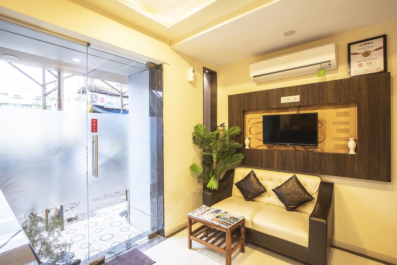 Hygienic Hotel Liberty Plaza Мумбаи Экстерьер фото